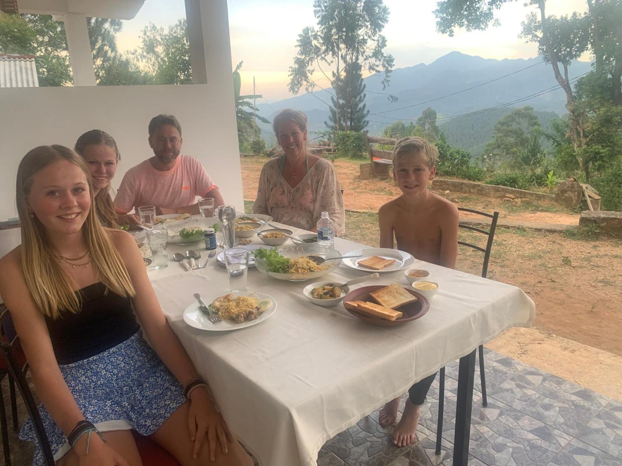 Bed and Breakfast Mountain Peak Ella Esterno foto